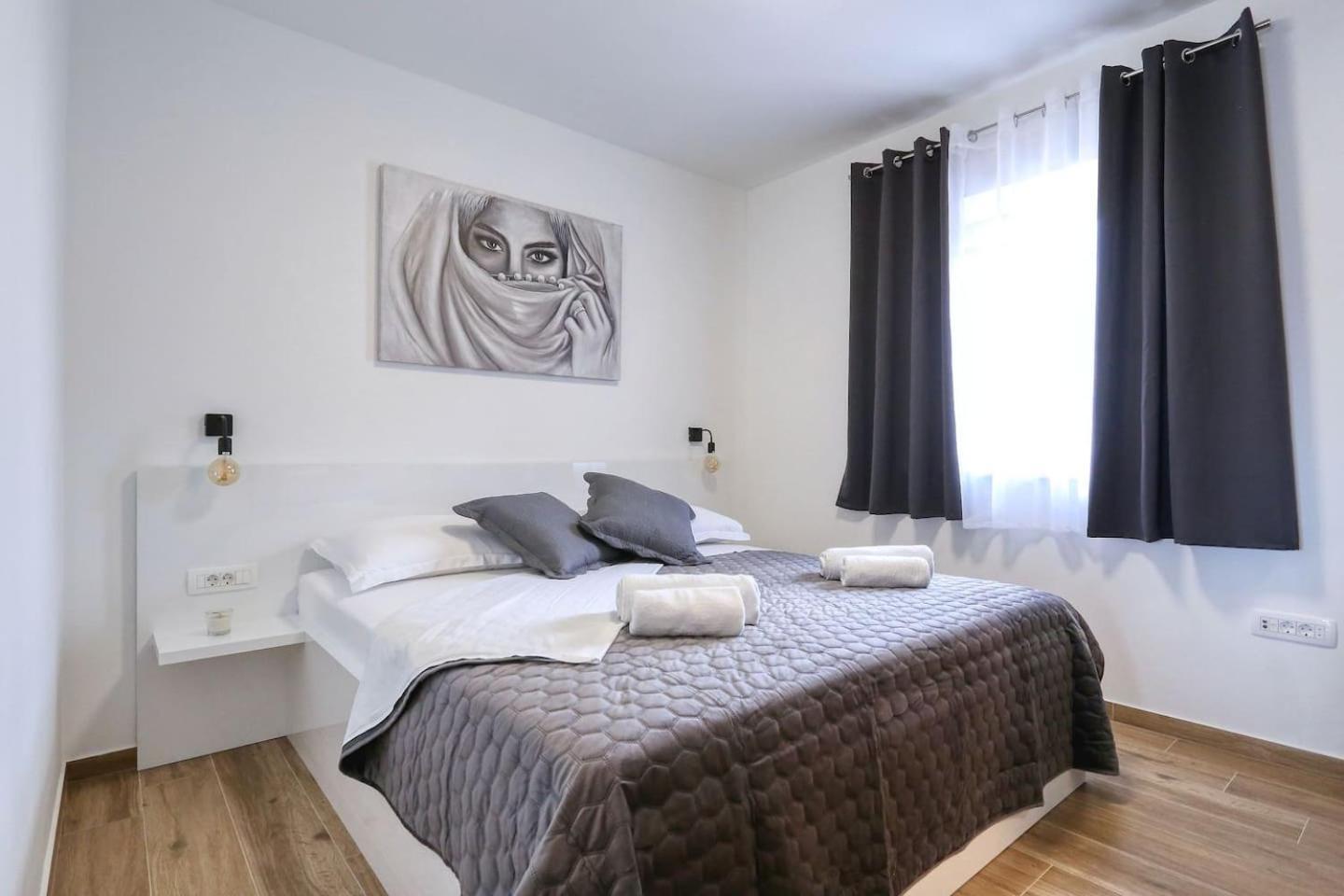 Orkula Villa